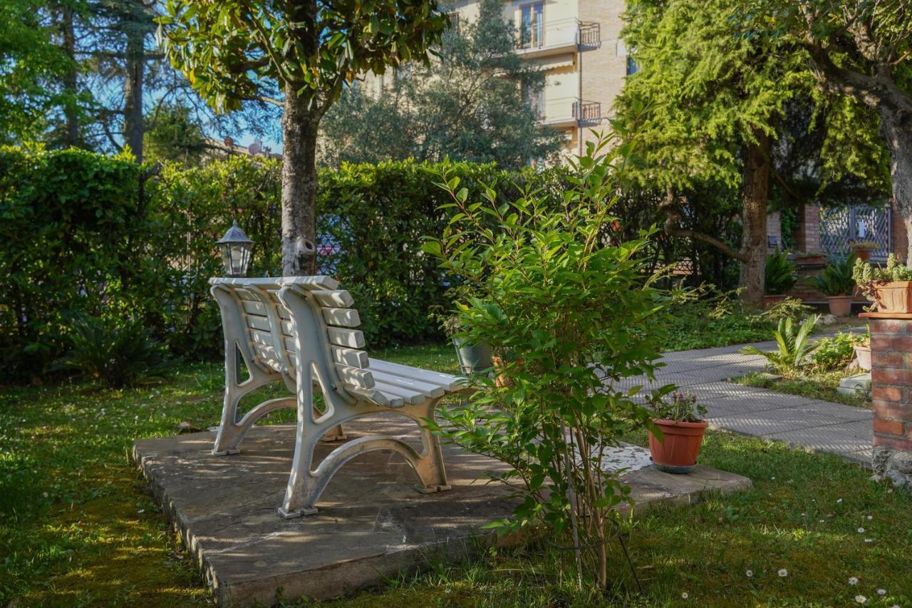 La Casa Di Agnese - Appartamenti A San Gimignano Buitenkant foto